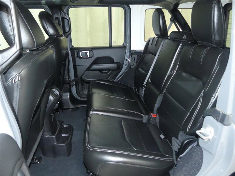 Used 2022 Jeep Wrangler Unlimited Sahara image 27