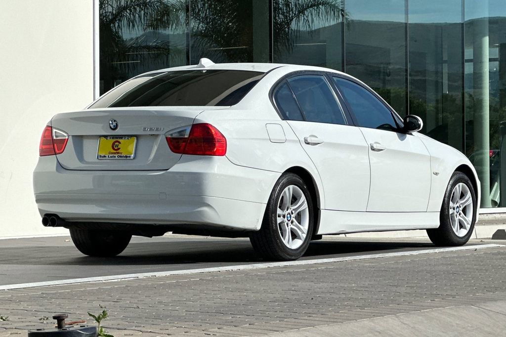 Used 2008 BMW 328i Sedan RWD image 3