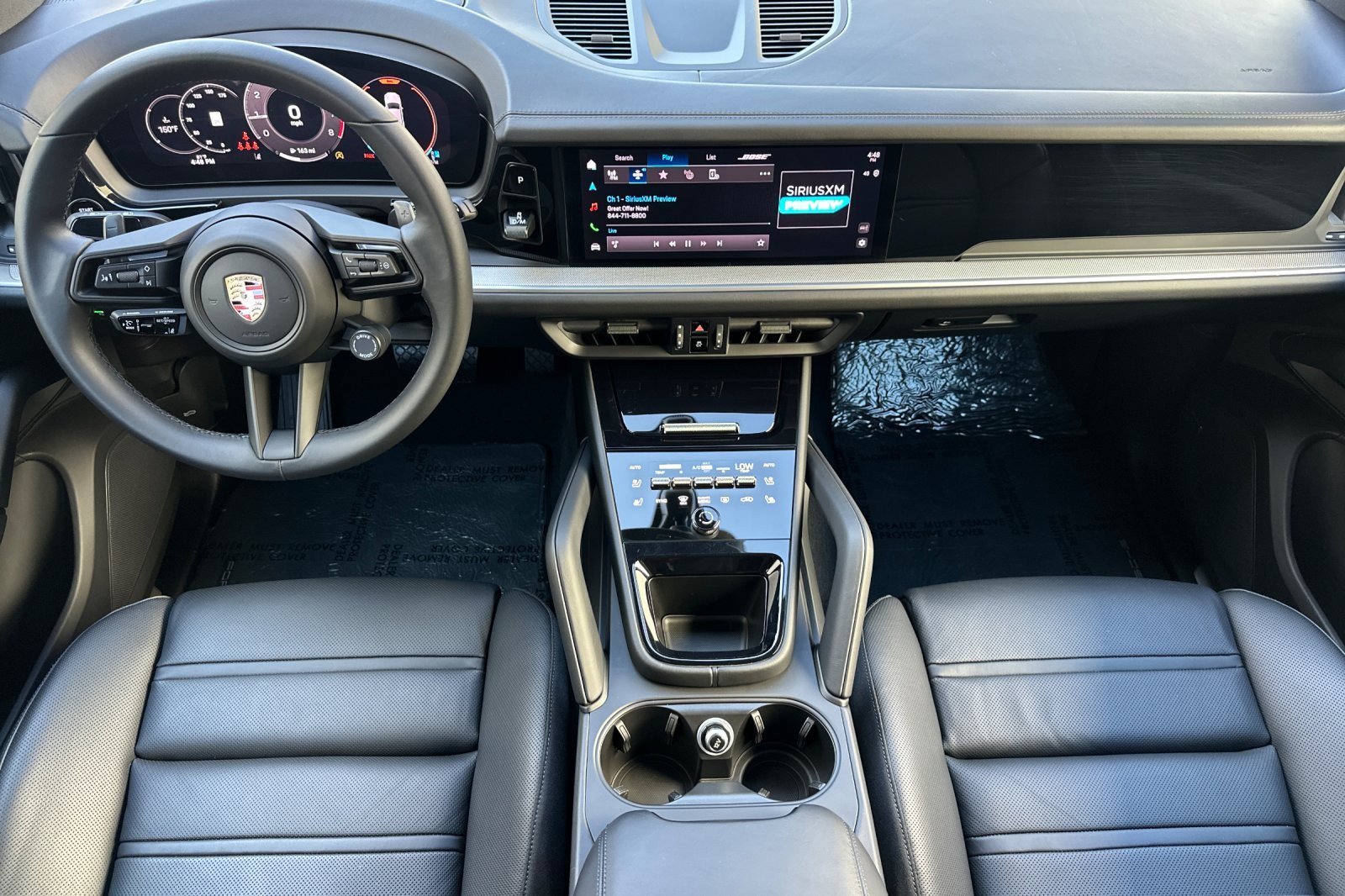 Used 2025 Porsche Cayenne AWD/4WD image 12