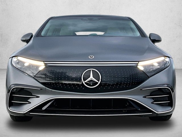 Used 2023 Mercedes-Benz EQS 580 4MATIC Sedan image 3