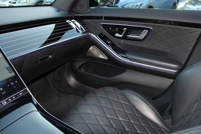 Used 2022 Mercedes-Benz S 580 4MATIC Sedan image 32