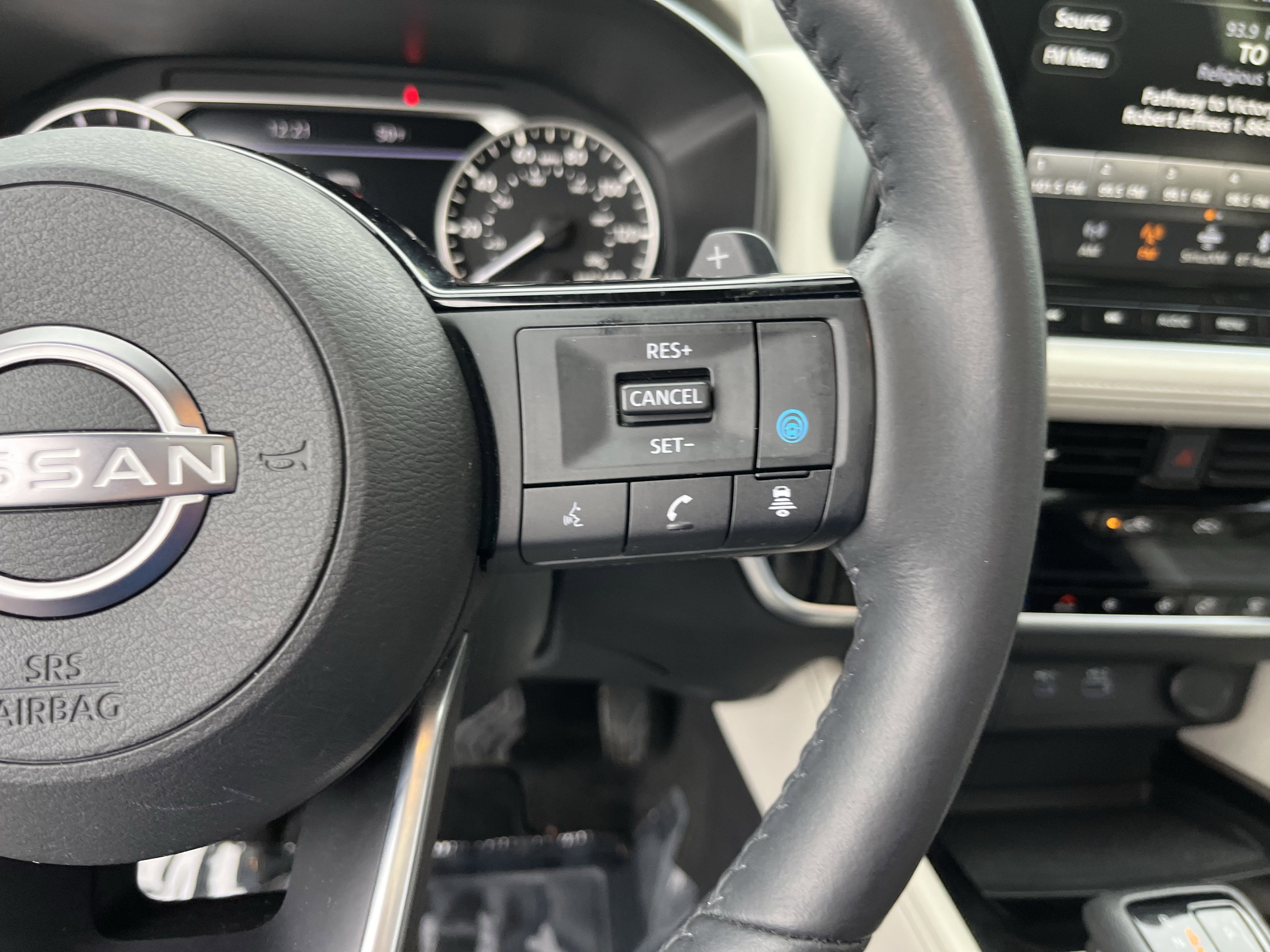 Used 2023 Nissan Rogue SL w/ SL Premium Package AWD/4WD image 21
