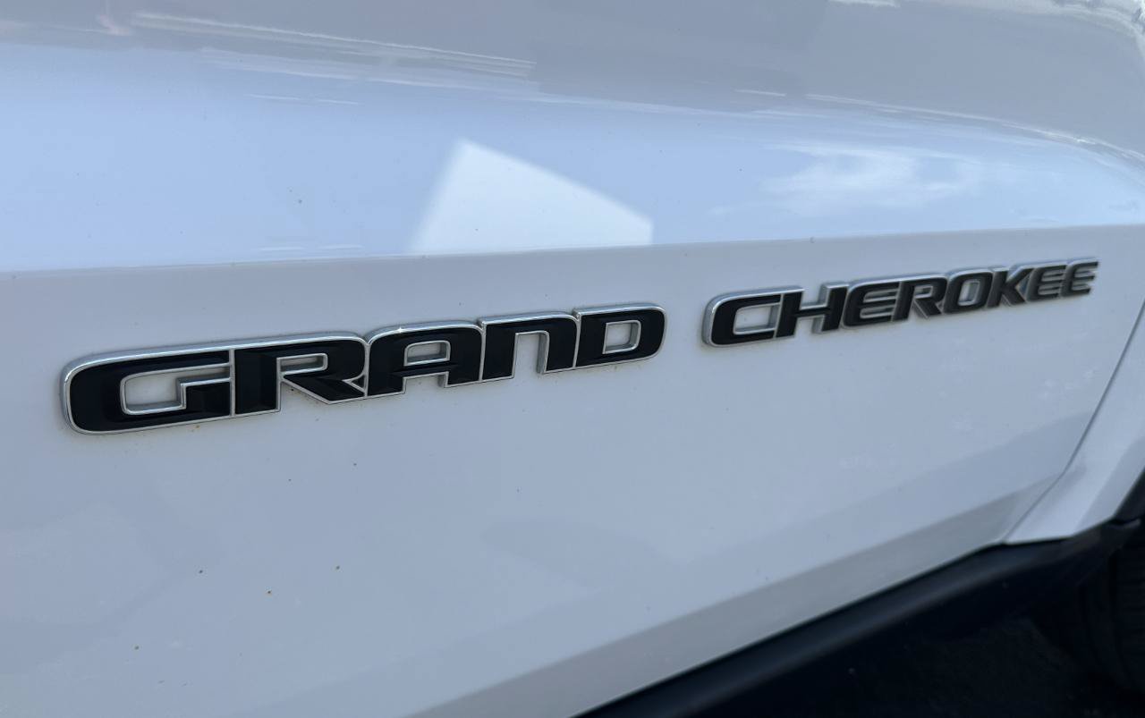 Used 2021 Jeep Grand Cherokee Laredo X AWD/4WD image 78
