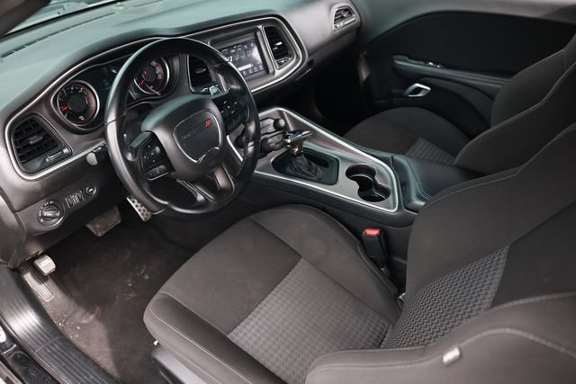 Used 2022 Dodge Challenger R/T RWD image 6