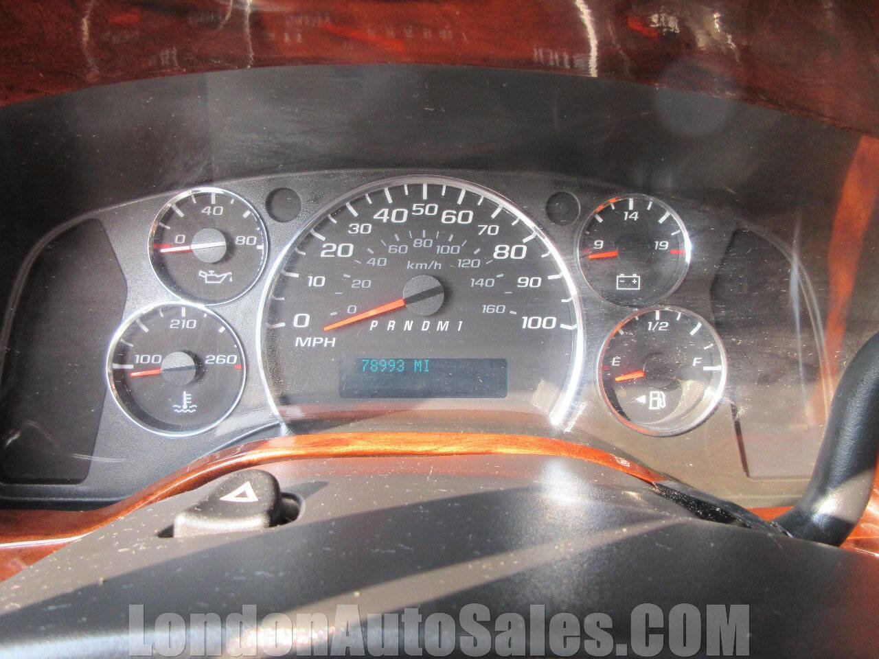 Used 2017 GMC Savana 2500 RWD image 10