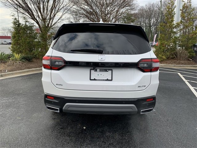 Used 2023 Honda Pilot Elite image 7