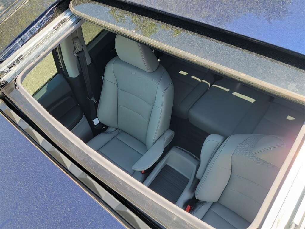 Used 2023 Honda Ridgeline RTL image 2