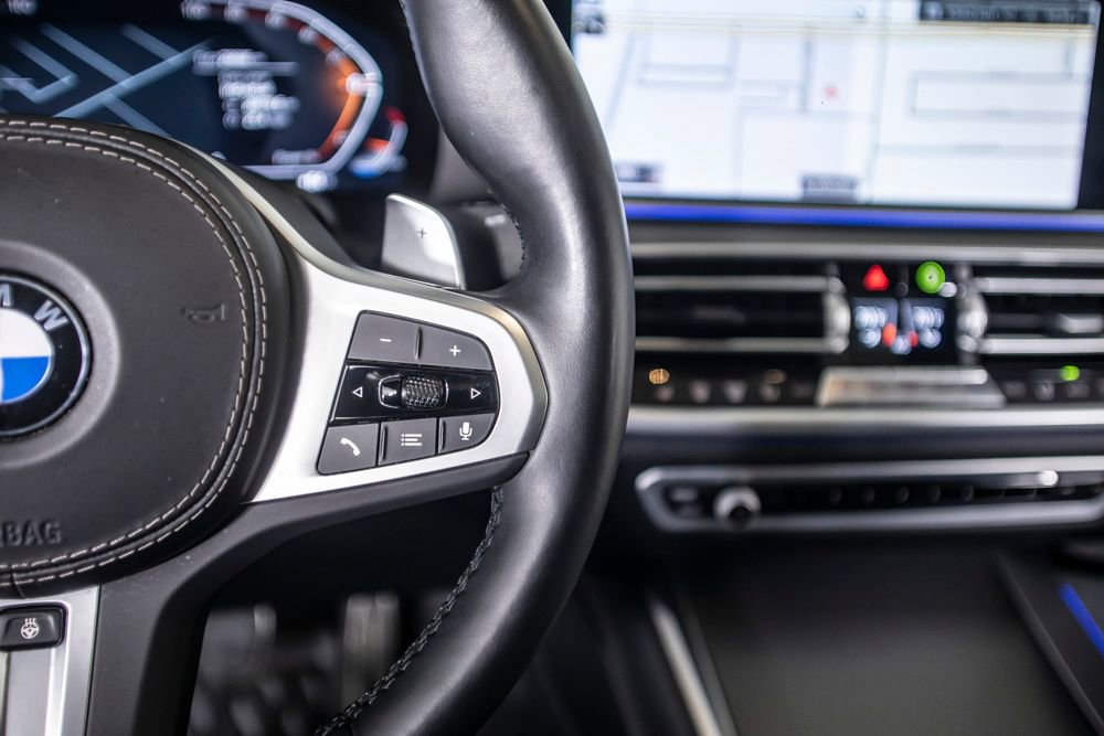 Used 2023 BMW X6 xDrive40i w/ Executive Package image 41