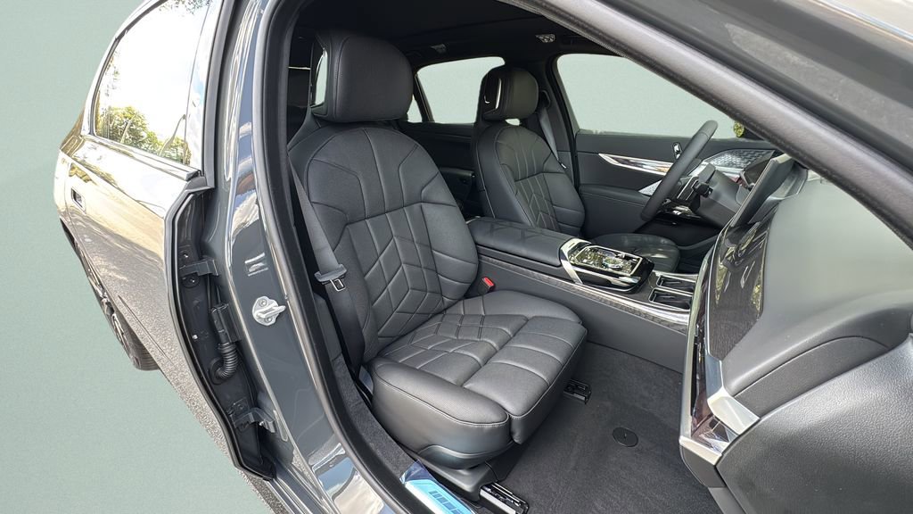 New 2026 BMW 760i xDrive AWD/4WD image 27