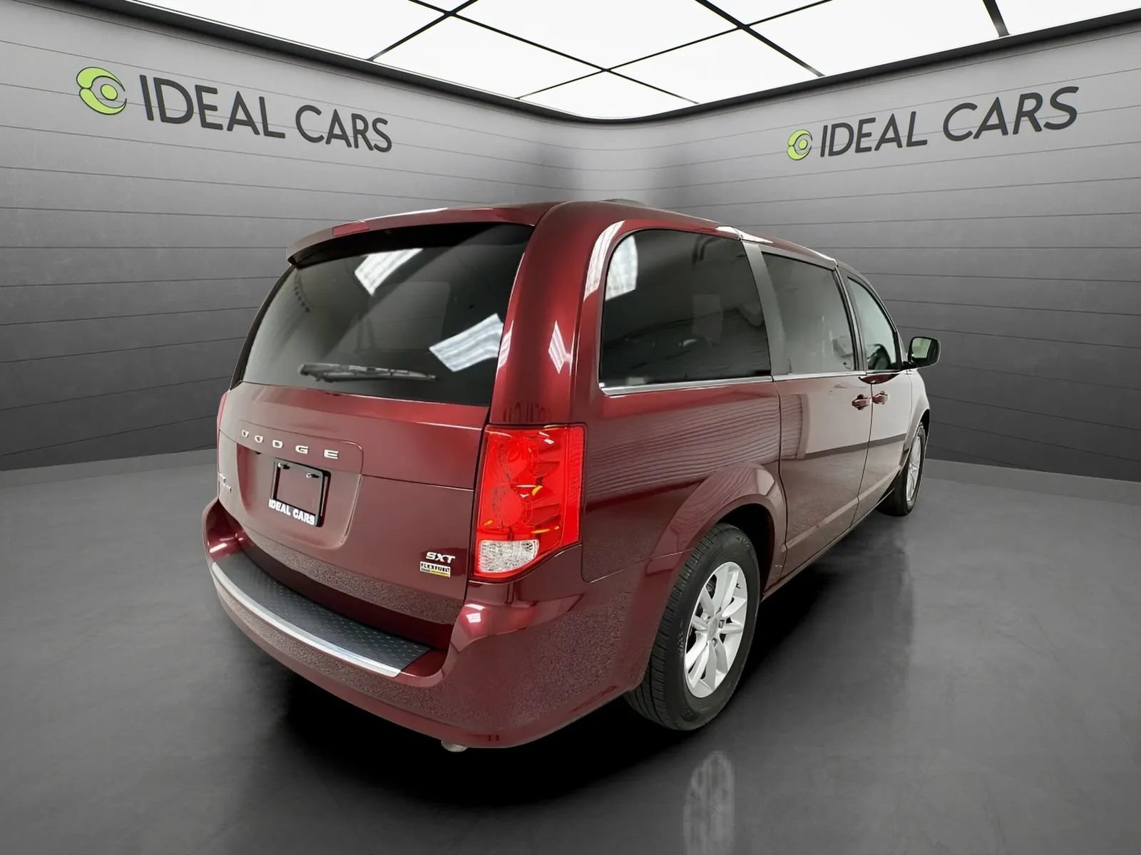 Used 2019 Dodge Grand Caravan SXT FWD image 5
