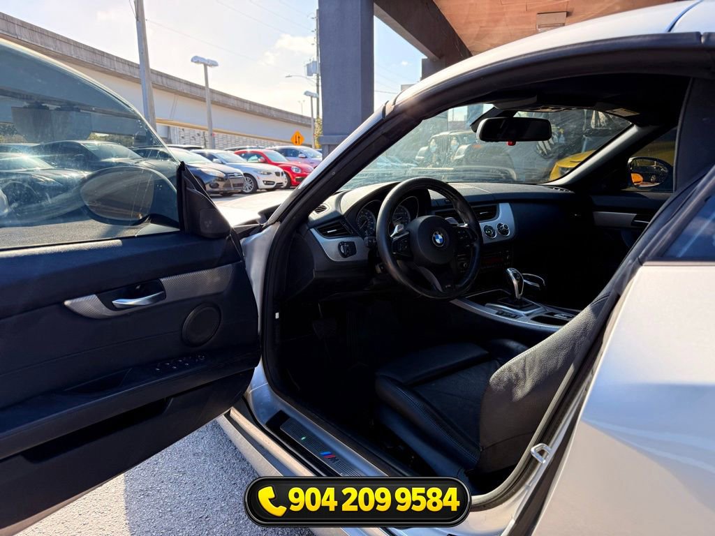 Used 2011 BMW Z4 sDrive35is image 19