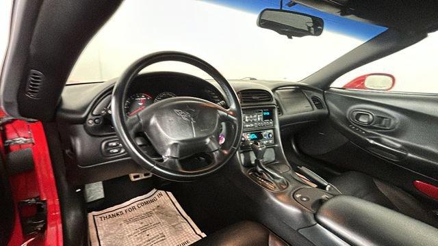 Used 2004 Chevrolet Corvette Coupe RWD image 13
