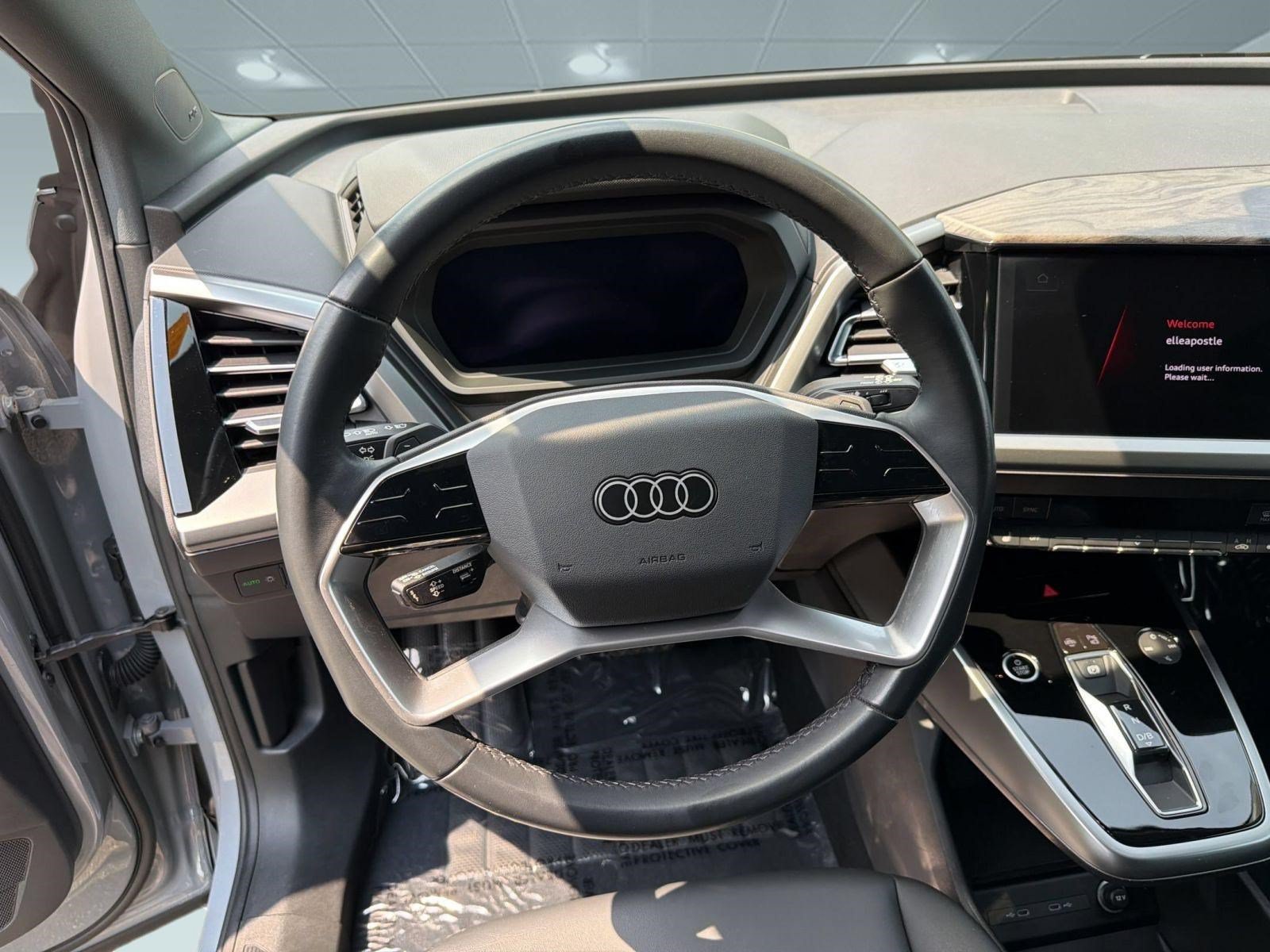 Used 2023 Audi Q4 e-tron Premium Plus w/ Premium Plus AWD/4WD image 27