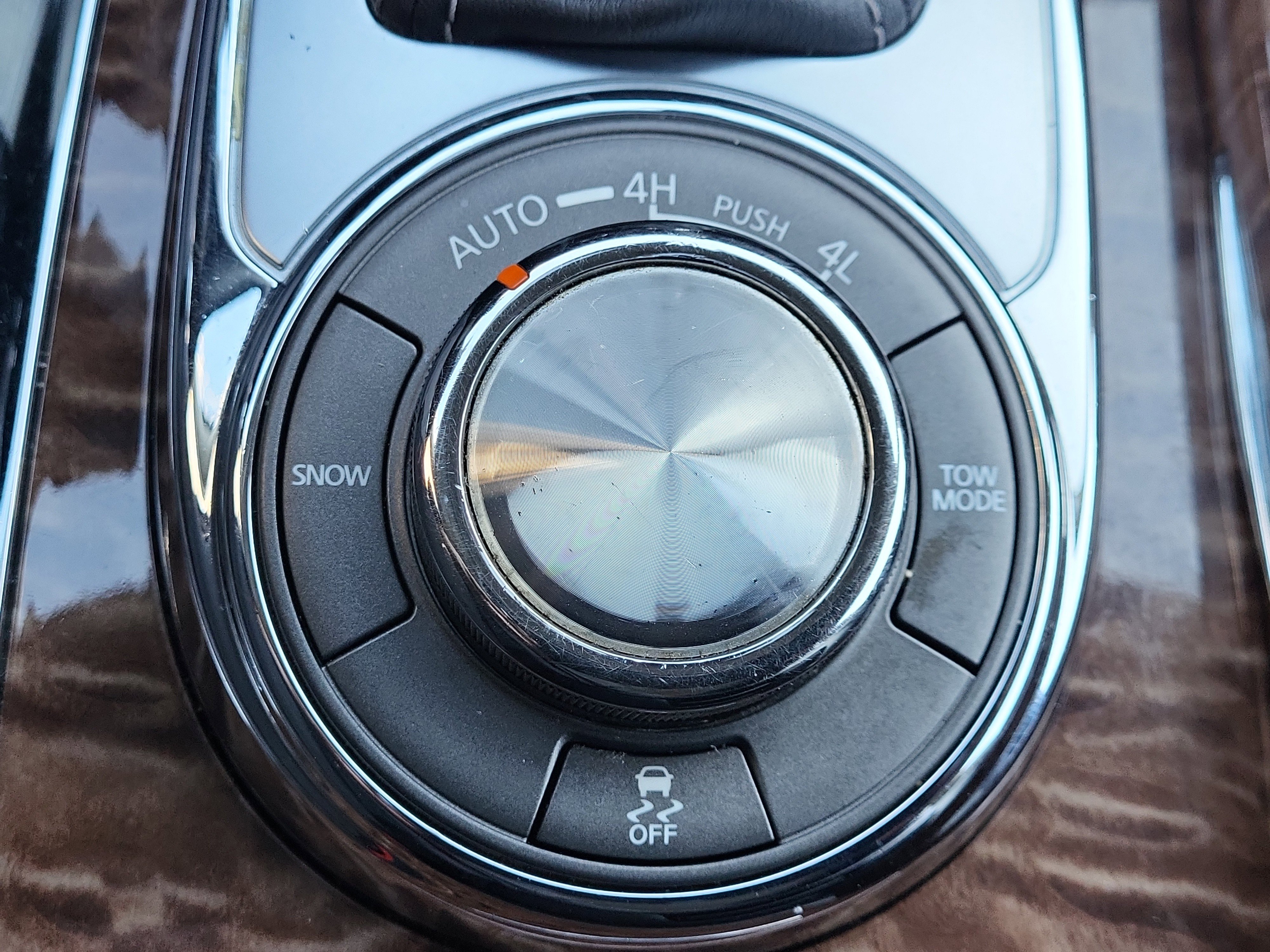 Used 2019 Nissan Armada SL w/ Premium Package image 28