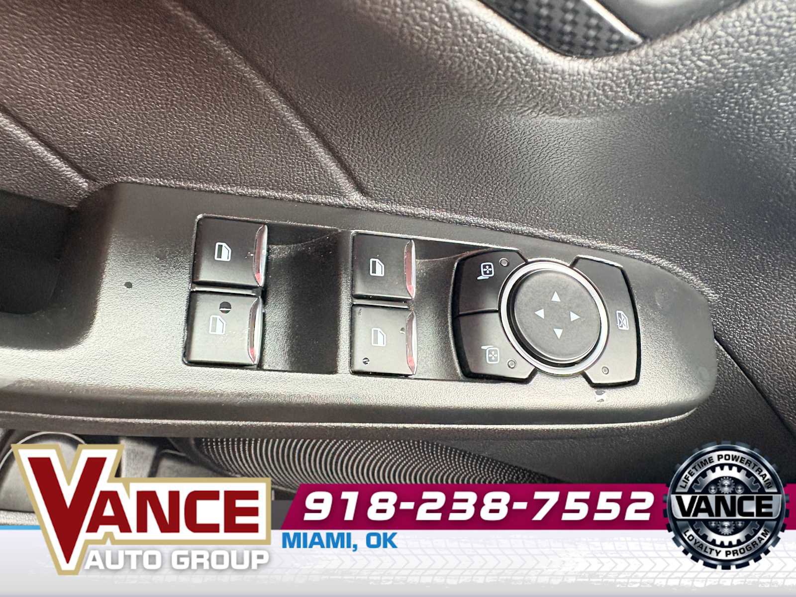 Used 2025 Ford Escape ST-Line image 31