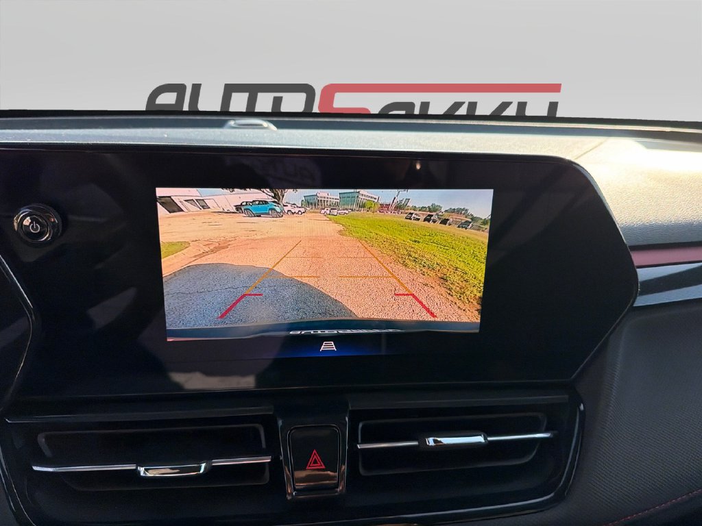 Used 2024 Chevrolet TrailBlazer RS w/ Convenience Package FWD image 14