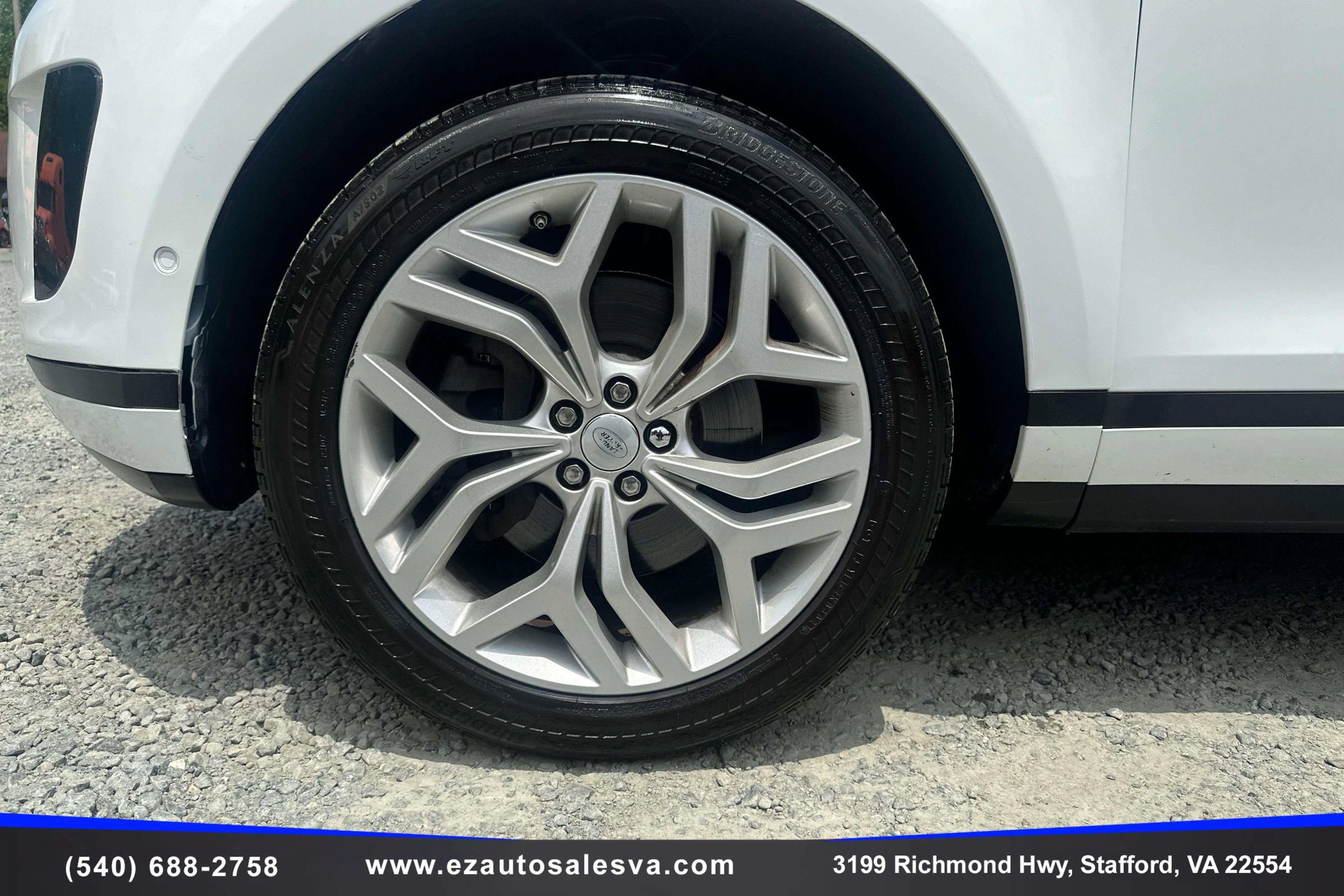 Used 2020 Land Rover Range Rover Evoque SE AWD/4WD image 10