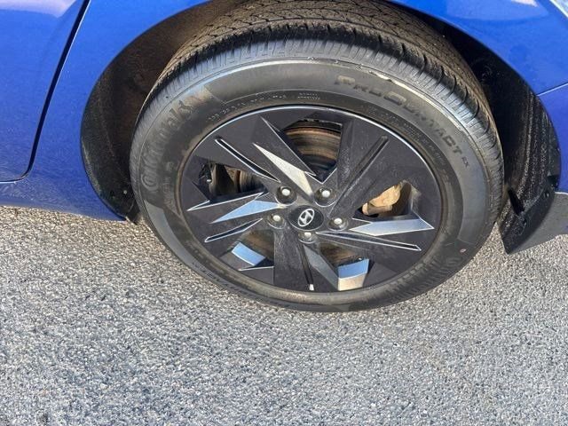 Used 2023 Hyundai Elantra SEL FWD image 39