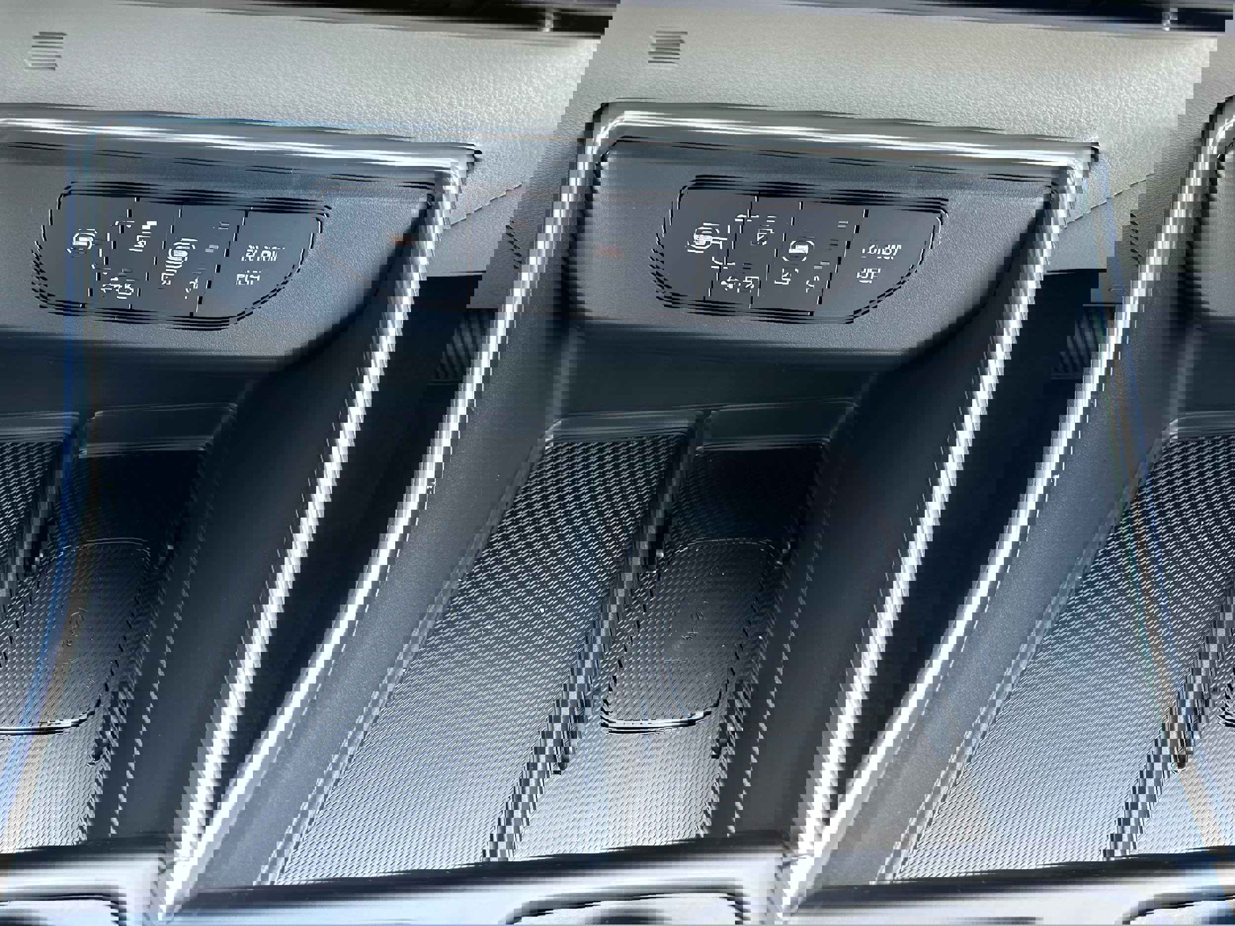 New 2026 Kia Carnival SX image 50