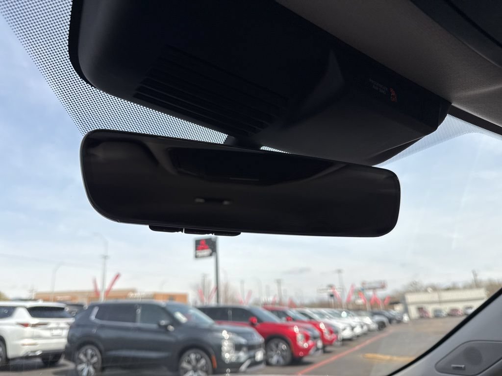 New 2026 Mitsubishi Outlander LE FWD image 34