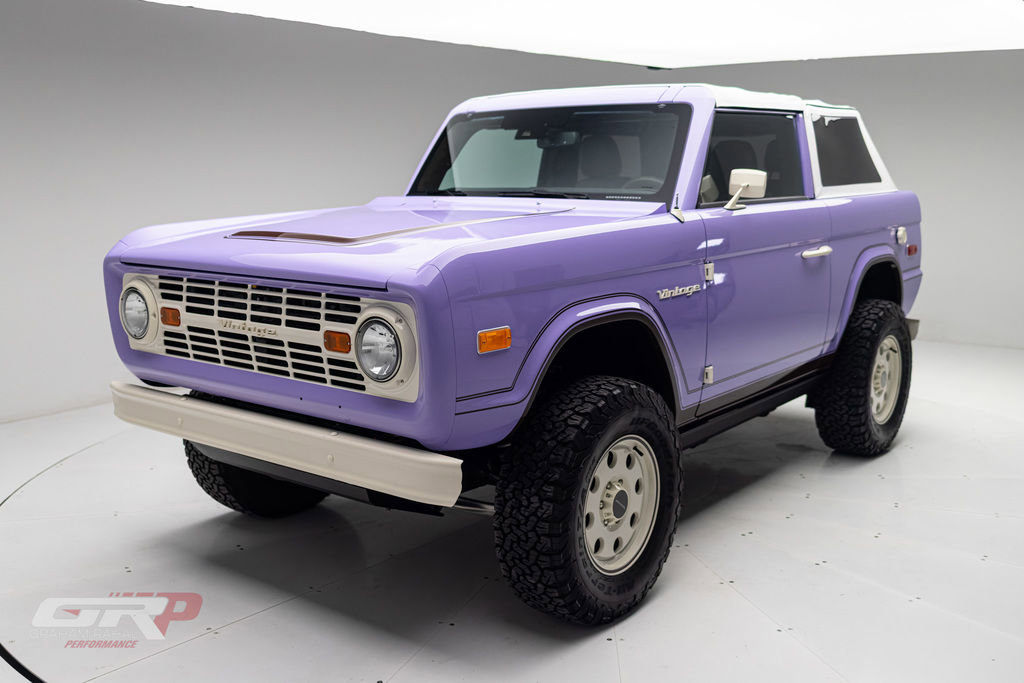 Used 2025 Ford Bronco Badlands image 5