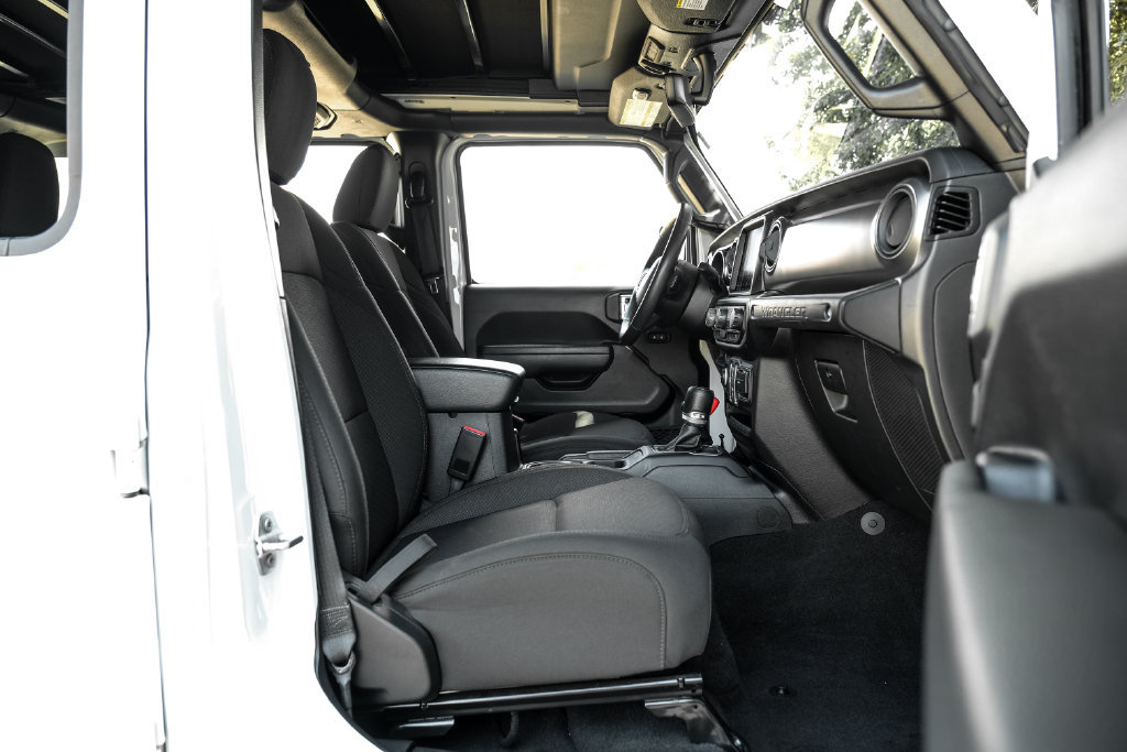 Used 2023 Jeep Wrangler Unlimited Sport AWD/4WD image 45