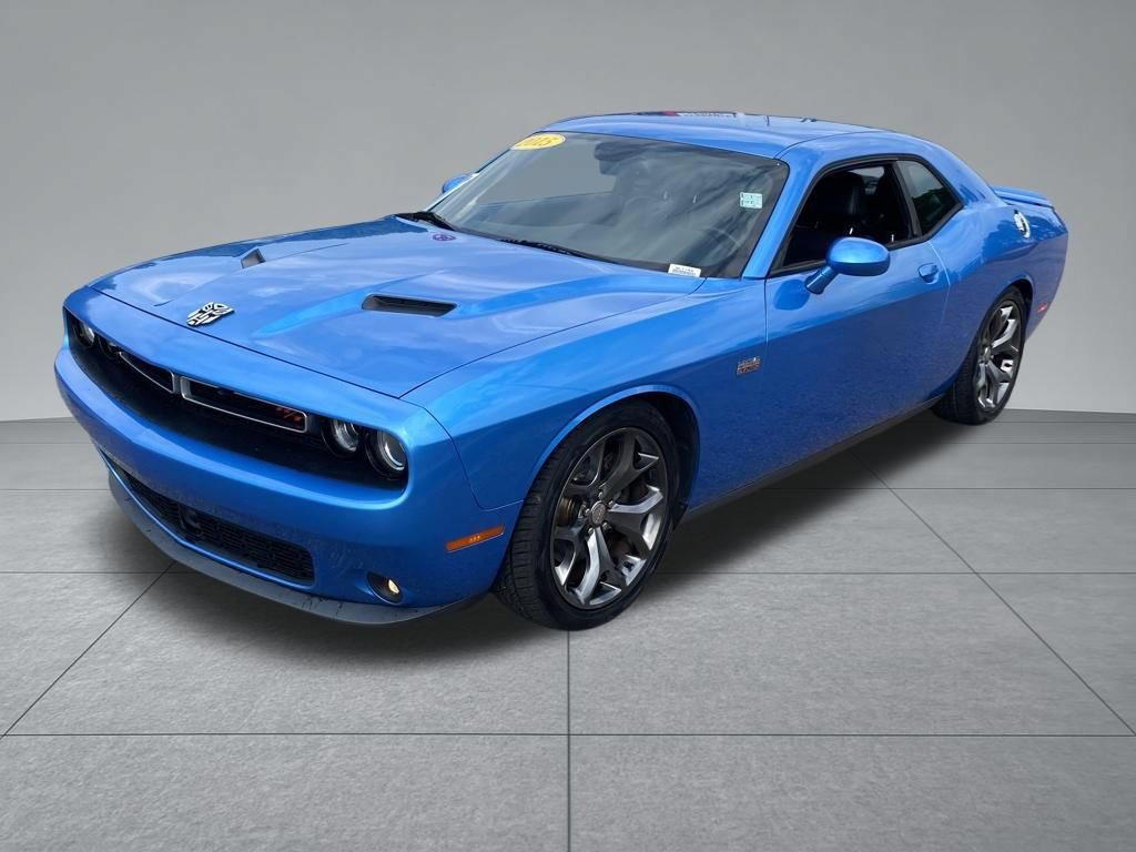Used 2015 Dodge Challenger R/T Plus RWD image 2