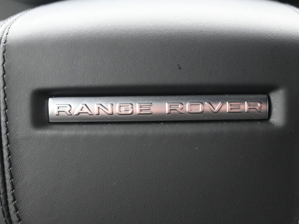 Used 2025 Land Rover Range Rover Sport Dynamic SE AWD/4WD image 21
