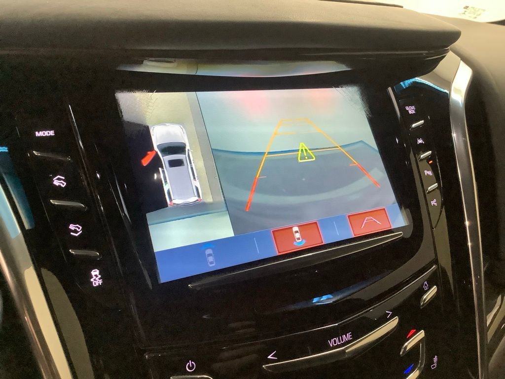 Used 2018 Cadillac Escalade Platinum image 22