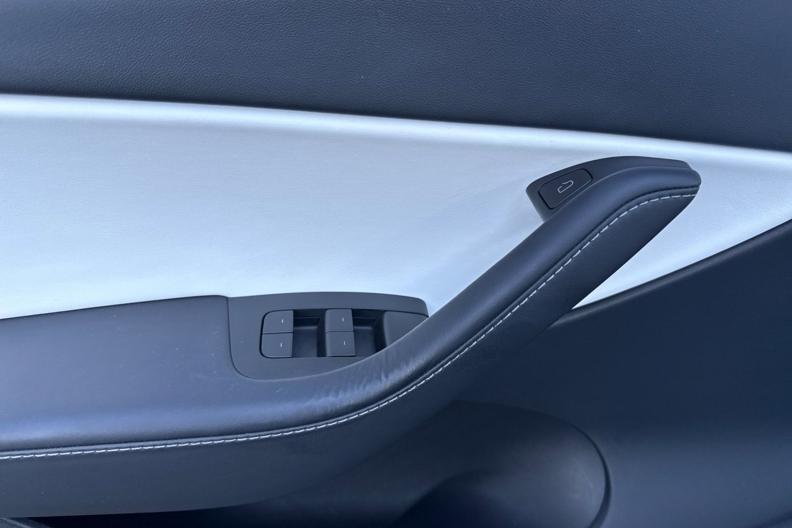 Used 2022 Tesla Model Y Performance image 12