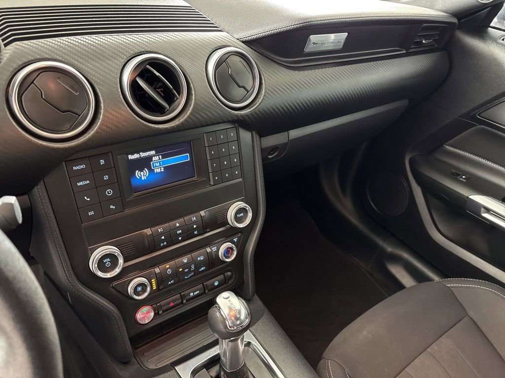 Used 2022 Ford Mustang Coupe image 24