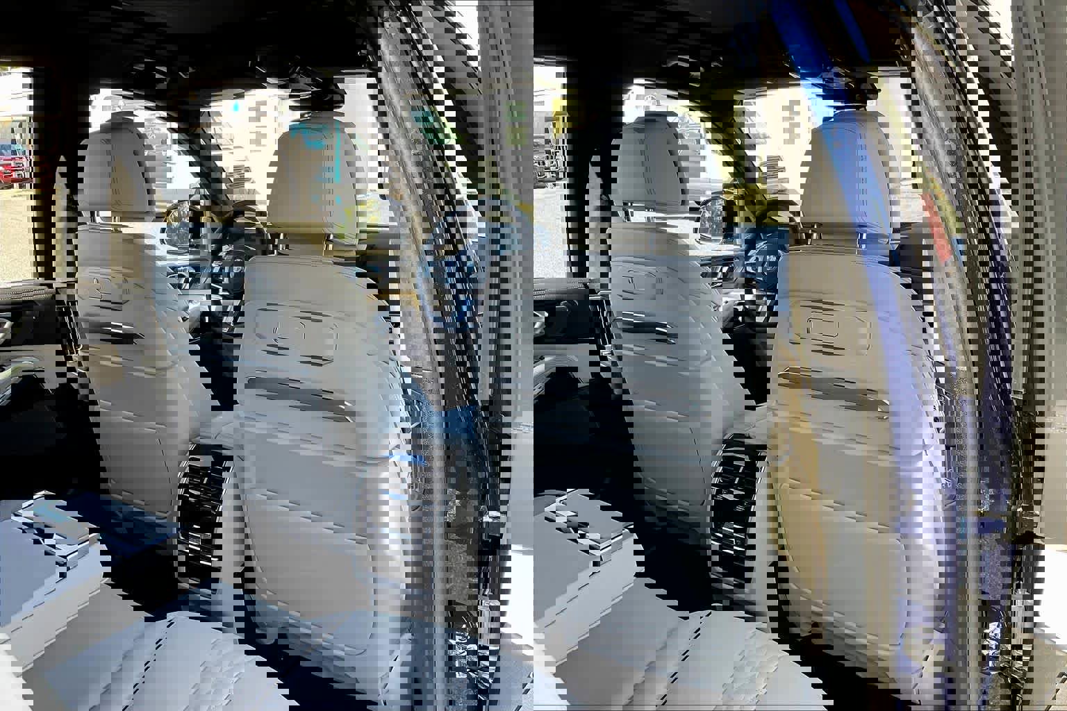 Used 2026 BMW X7 xDrive40i w/ M Sport Package image 20