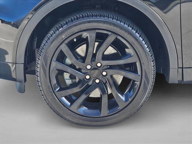 Used 2018 Land Rover Discovery Sport HSE Luxury image 24