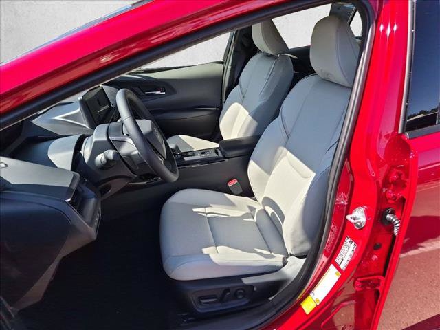 New 2027 Toyota Prius XLE FWD image 4