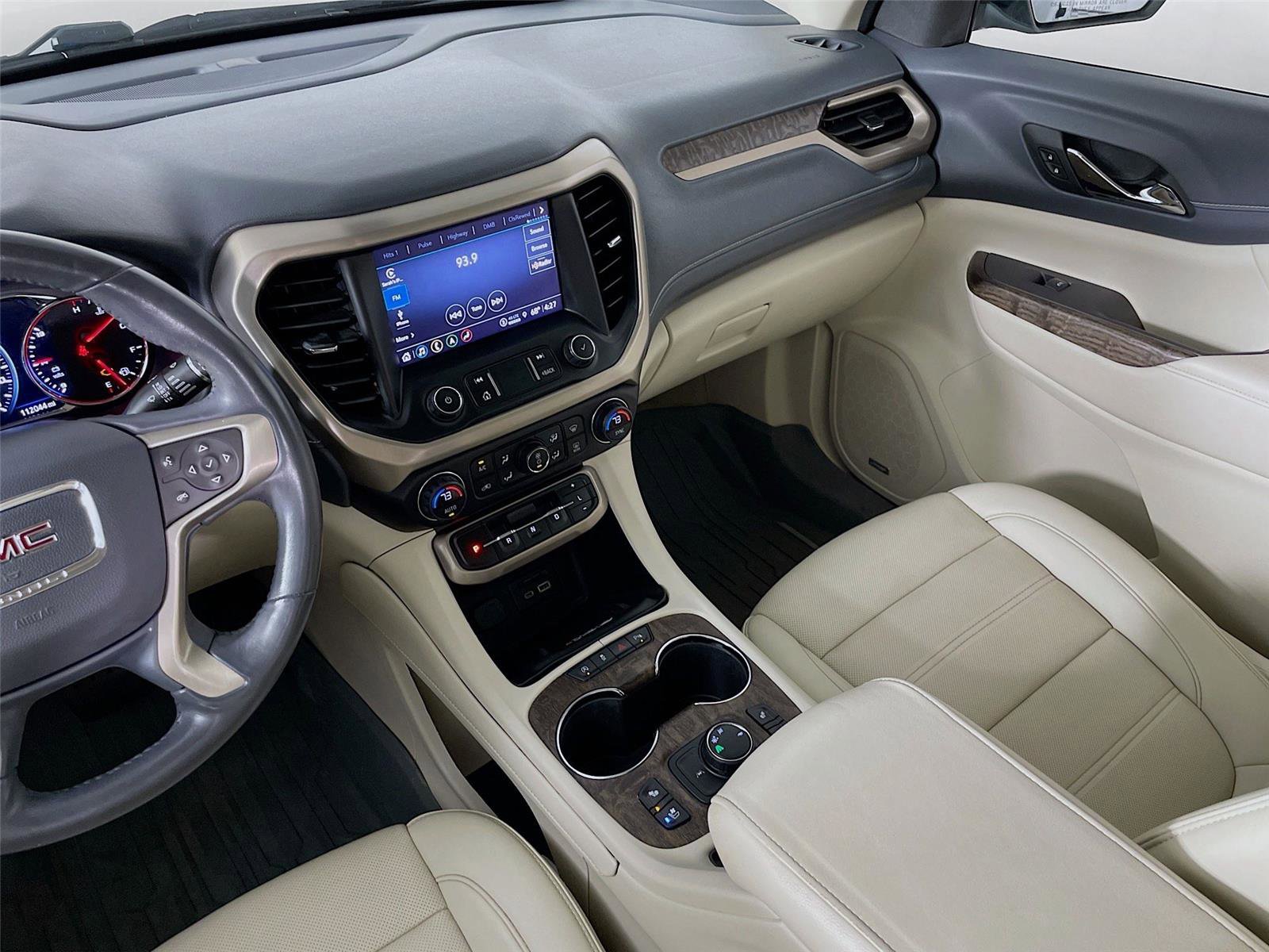 Used 2021 GMC Acadia Denali w/ Denali Technology Package image 29