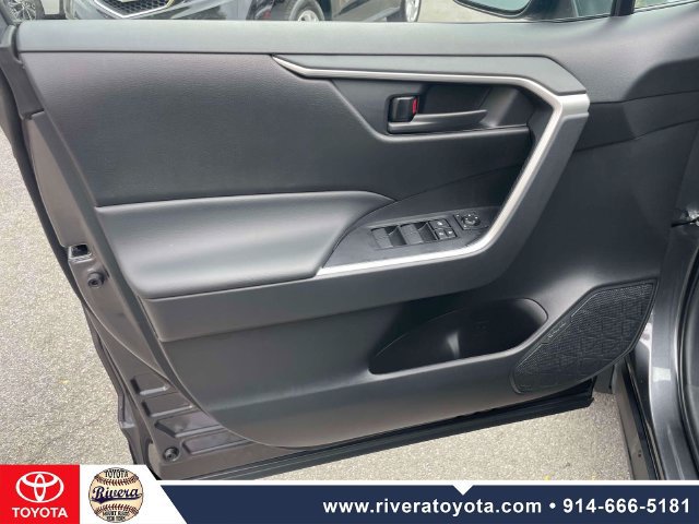 Certified 2024 Toyota RAV4 LE AWD/4WD image 16