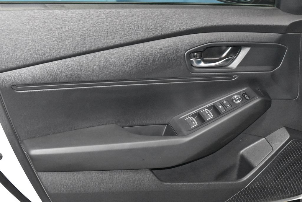 Used 2023 Honda Accord LX image 4