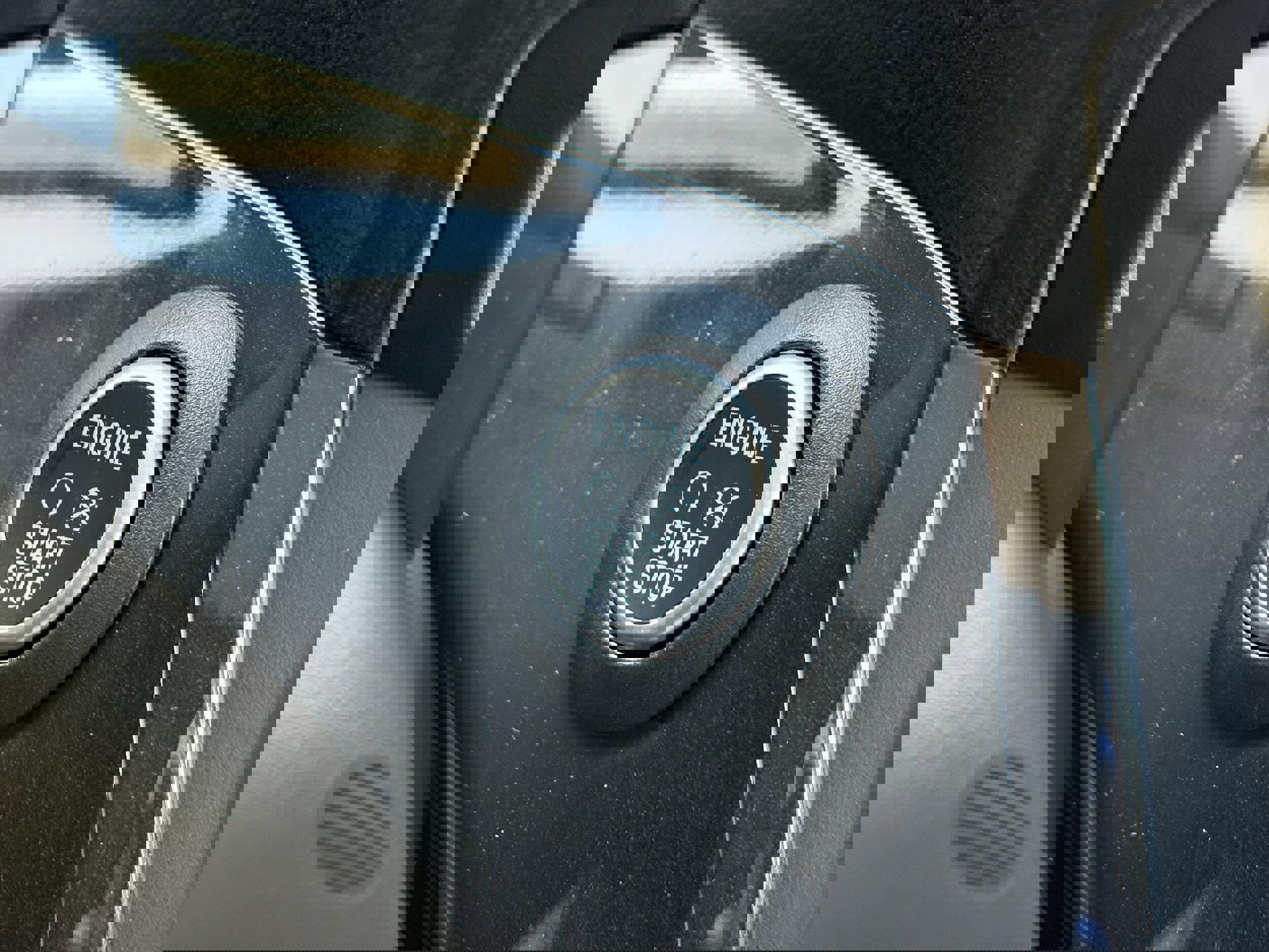 Used 2019 Ford Escape Titanium image 23