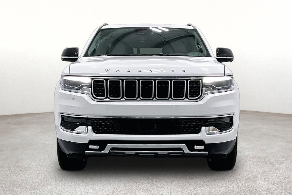 Used 2024 Jeep Wagoneer L Series III w/ Premium Group I image 5