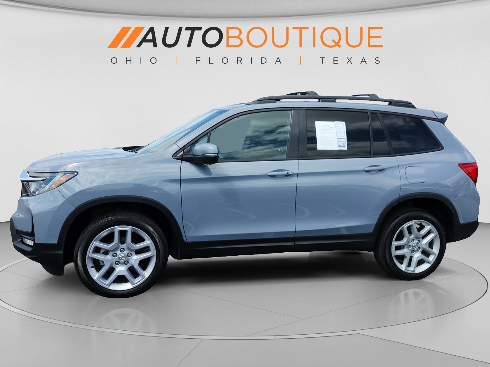 Used 2025 Honda Passport EX-L image 2