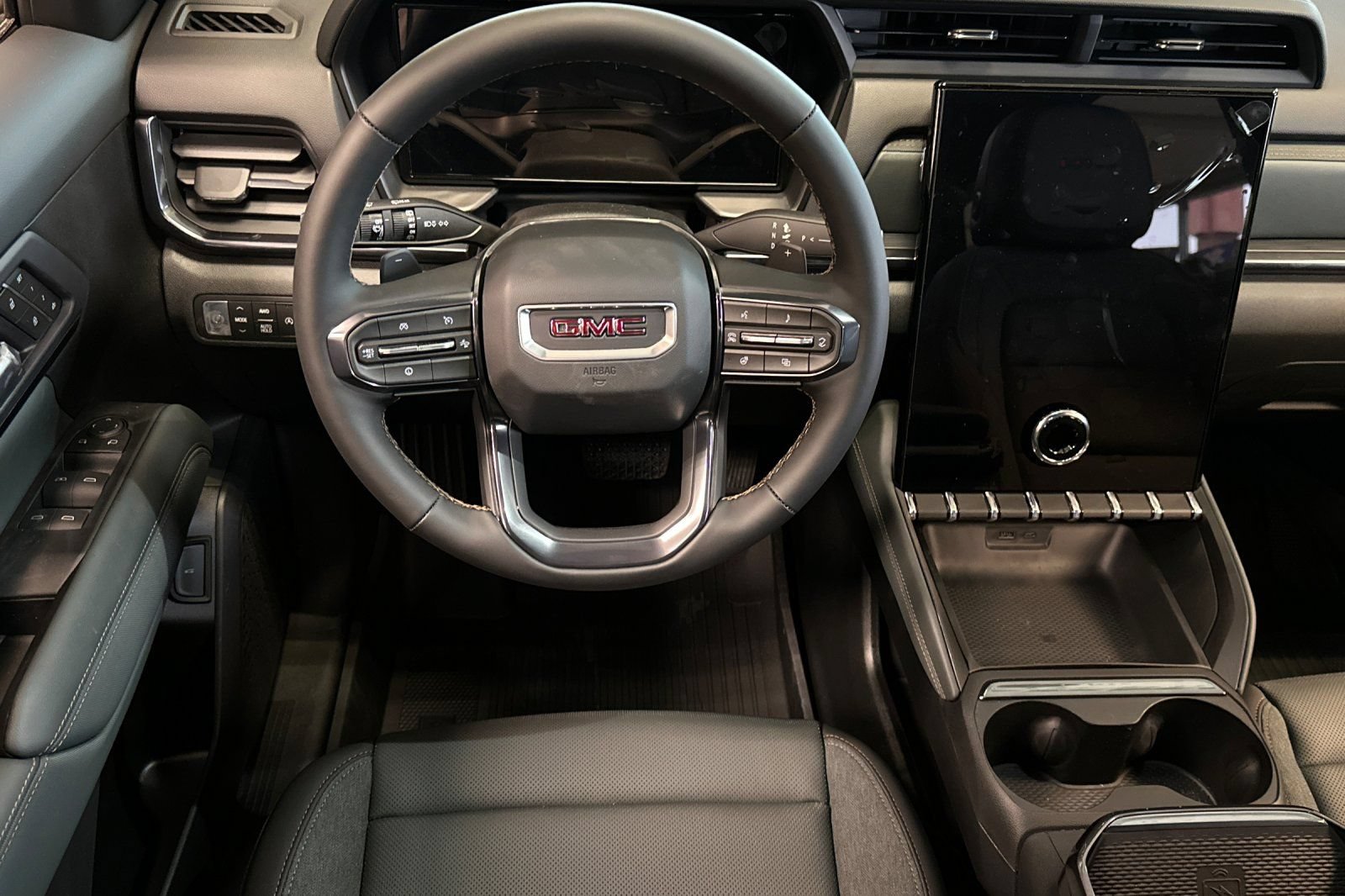 New 2026 GMC Terrain AT4 w/ Convenience Package III AWD/4WD image 15
