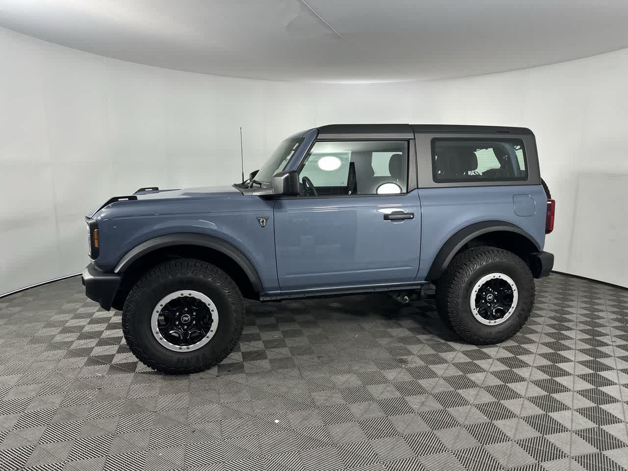 Used 2025 Ford Bronco 2-Door w/ Sasquatch Package AWD/4WD image 5