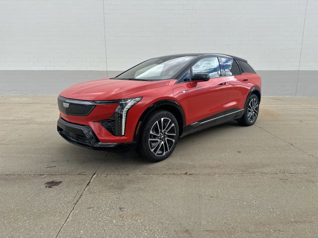 New 2025 Cadillac Optiq Sport 2 w/ LPO, Floor Liner Package