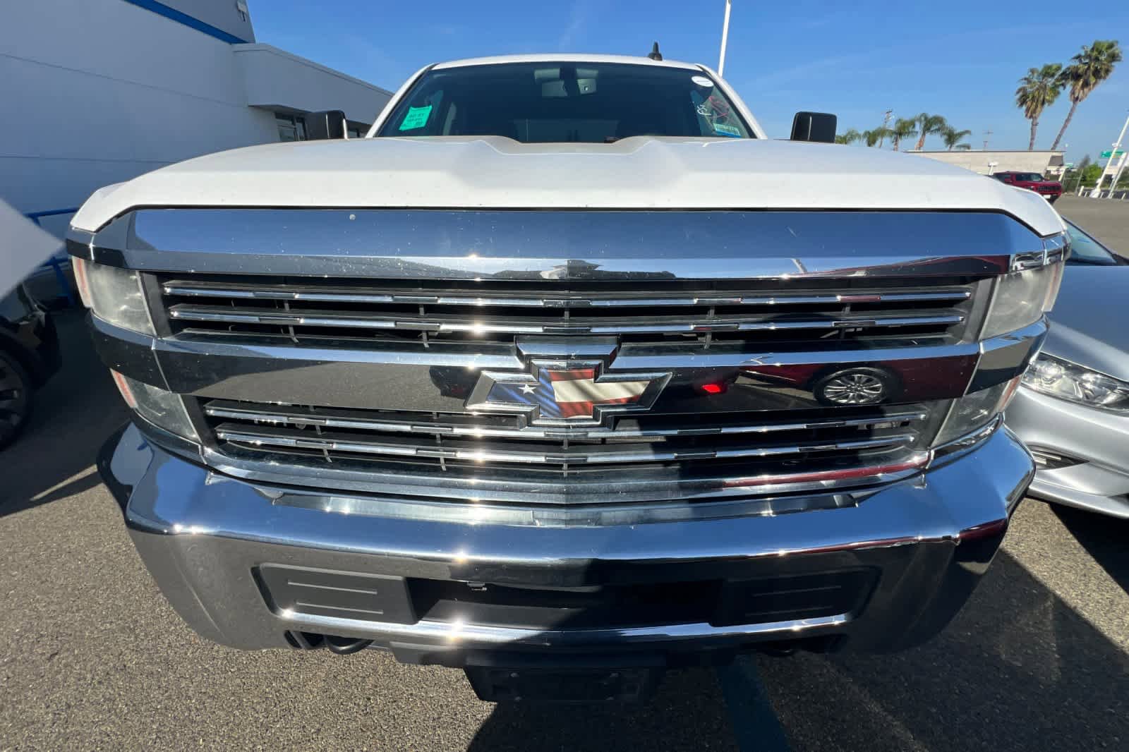 Used 2015 Chevrolet Silverado 2500 LT w/ LT Convenience Package RWD image 2