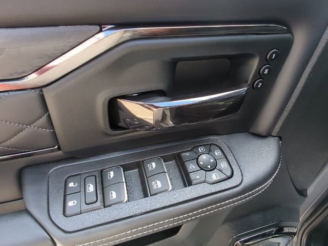 New 2026 RAM 2500 Limited AWD/4WD image 14