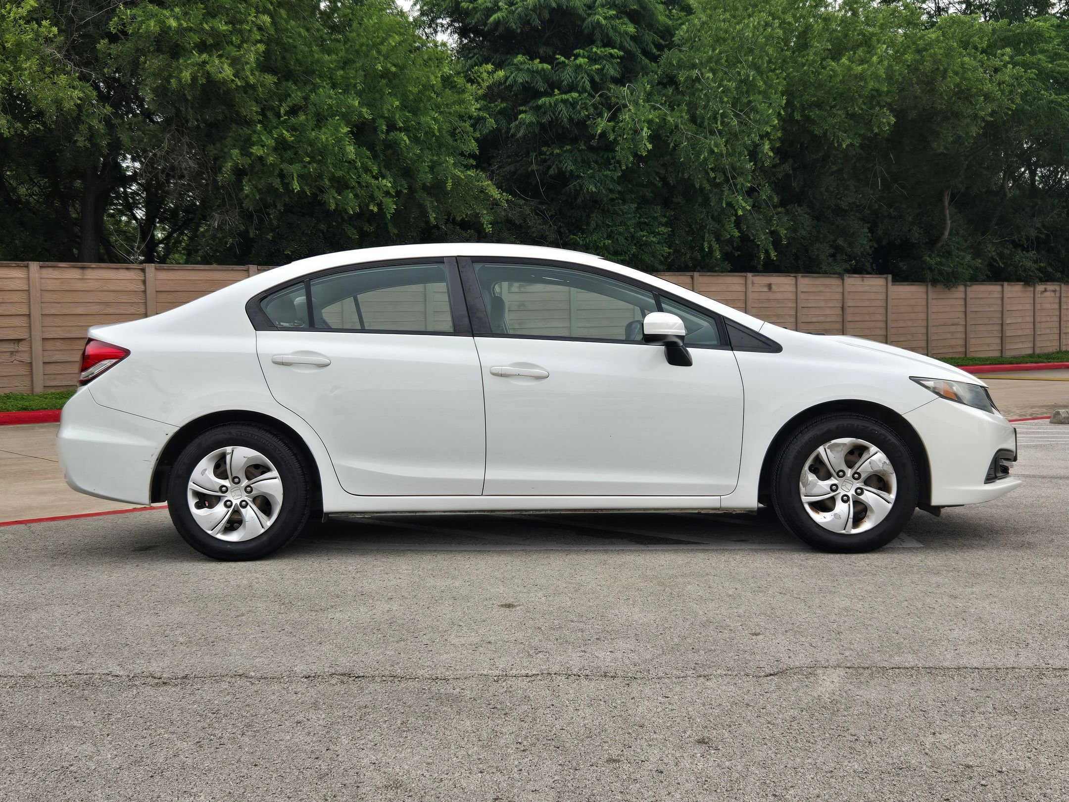 Used 2015 Honda Civic LX image 2