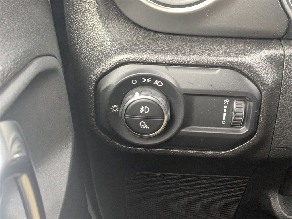 Used 2023 Jeep Gladiator Sport w/ Trailer Tow Package image 16