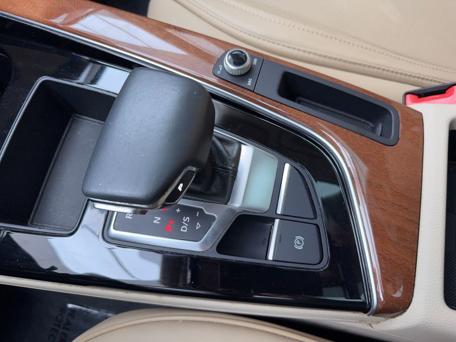 Used 2020 Audi A4 2.0T Premium w/ Convenience Package image 33