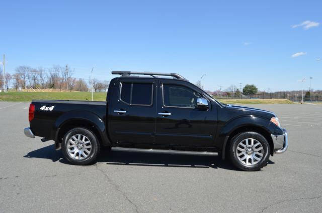 Used 2012 Nissan Frontier SL w/ Moonroof Pkg image 52