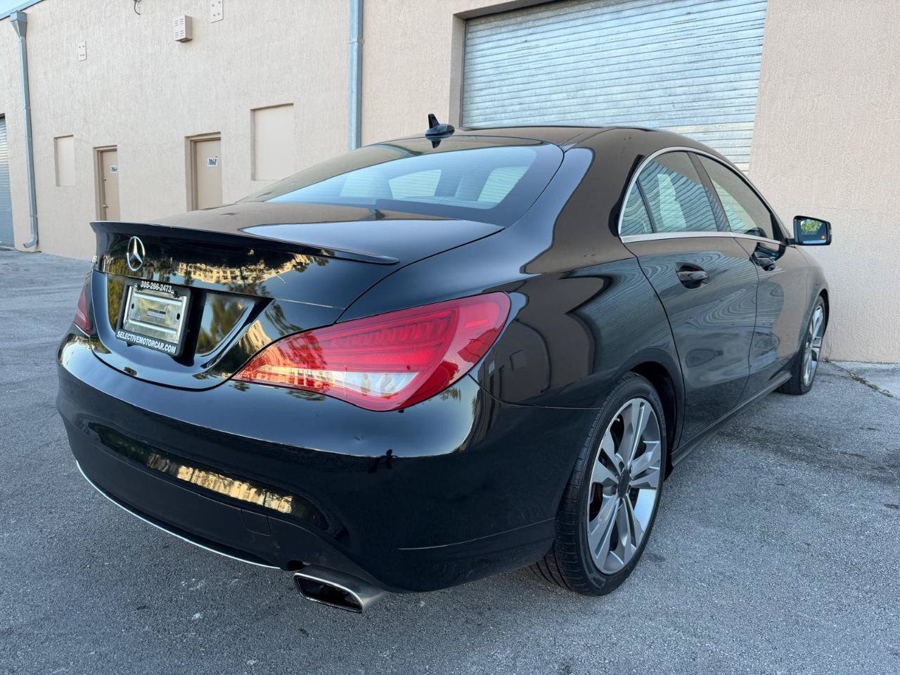 Used 2014 Mercedes-Benz CLA 250 image 4